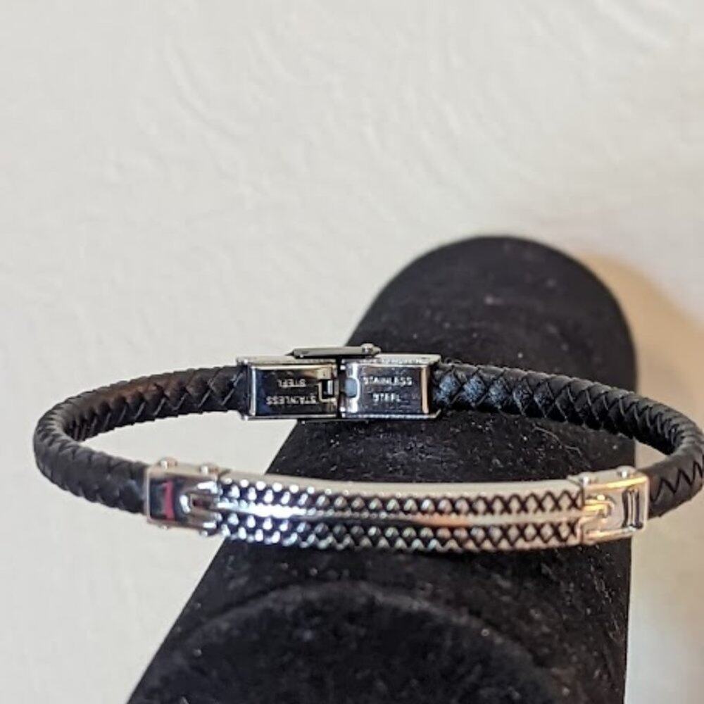 Men's Stainless Steel 6mm Black Leather Bracelet 8 1/2" - Picture 3 of 4